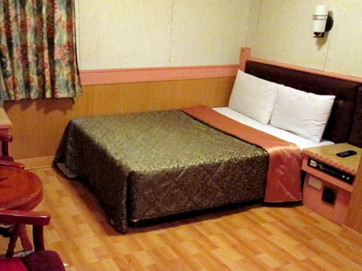 One Plus One Hotel Тайбэй Номер фото