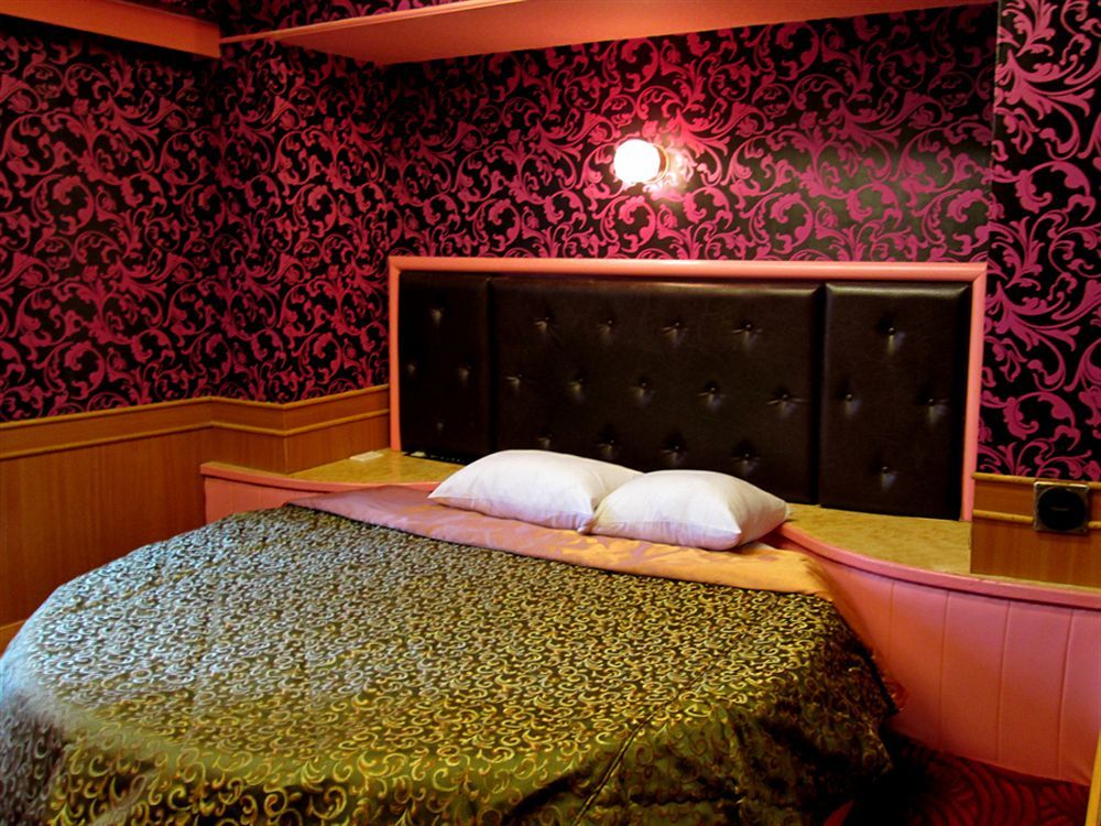 One Plus One Hotel Тайбэй Экстерьер фото