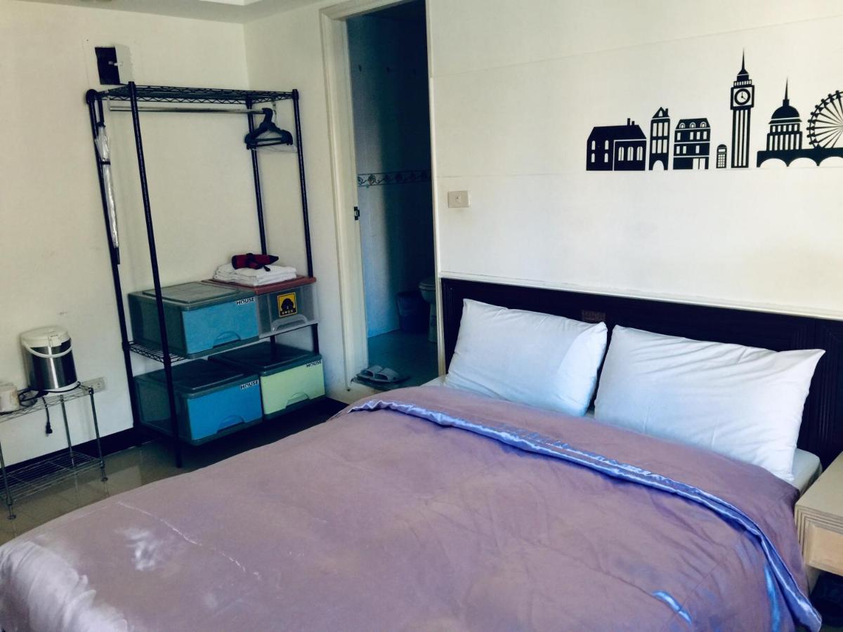 One Plus One Hotel Тайбэй Экстерьер фото