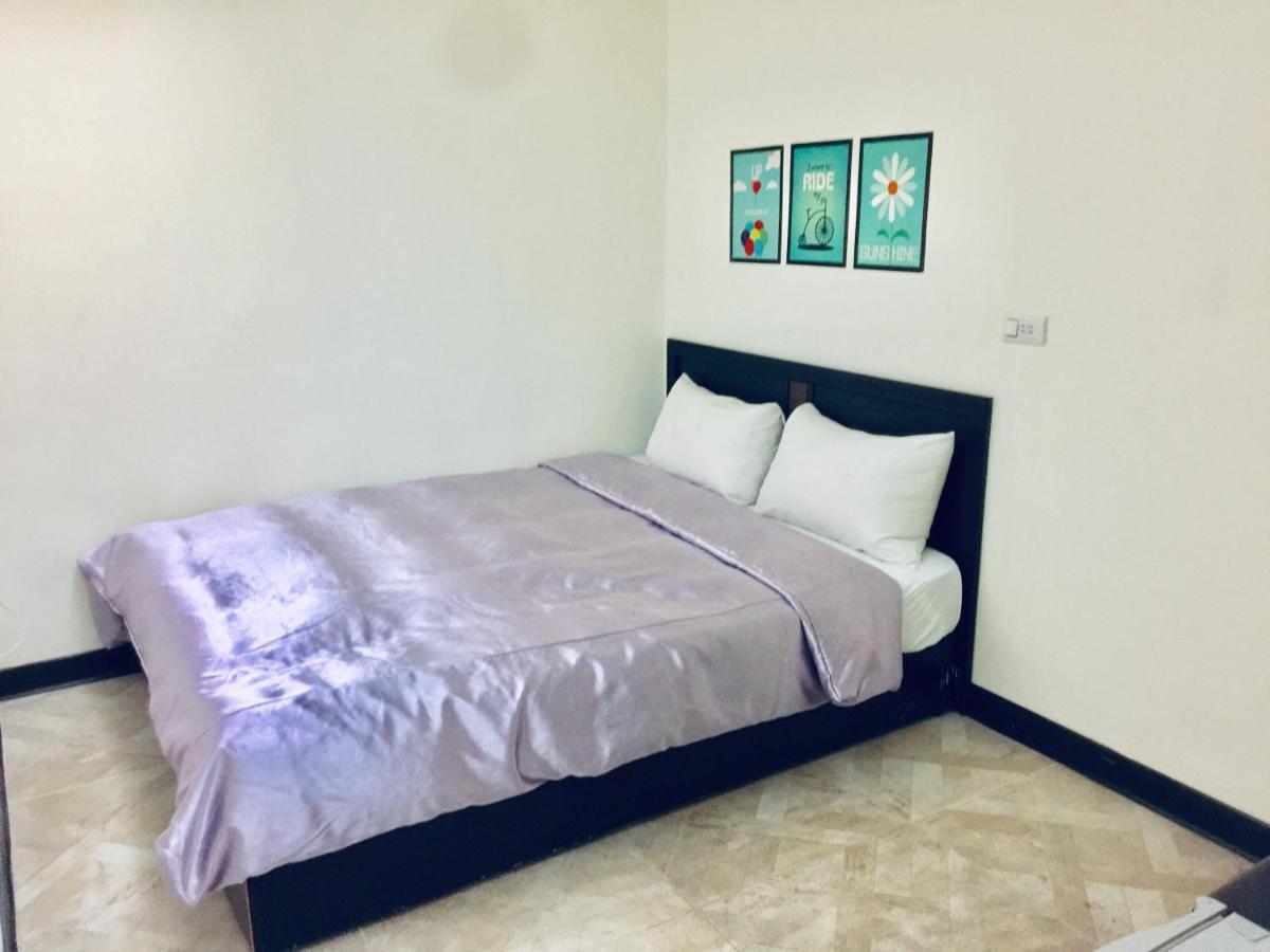 One Plus One Hotel Тайбэй Экстерьер фото